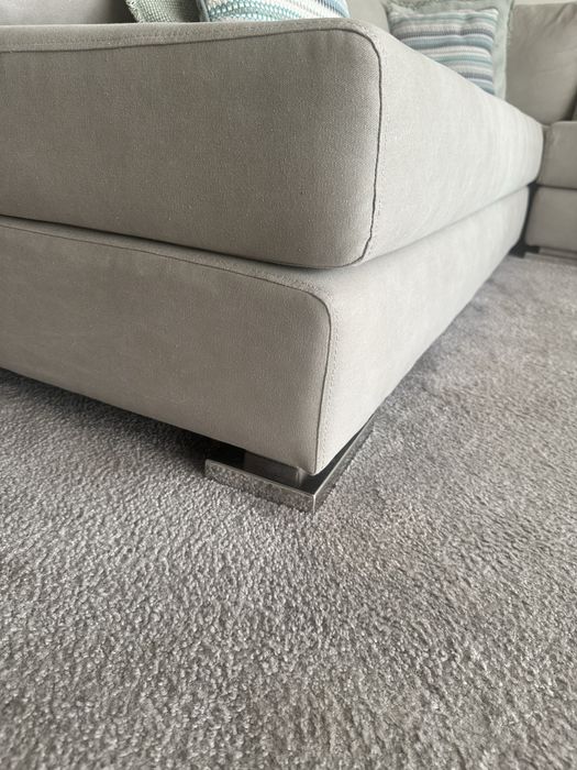 Vende-se sofá em L estilo Minotti