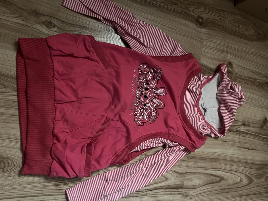 Różowa bluza 134 cm