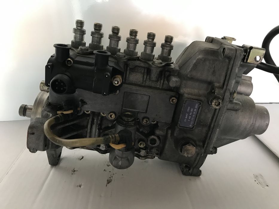 Bomba injectora mercedes 300 D 6 cilindros 1998.