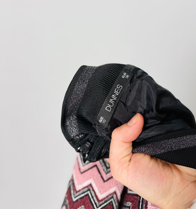 Różowa spódniczka w zygzaki M 38