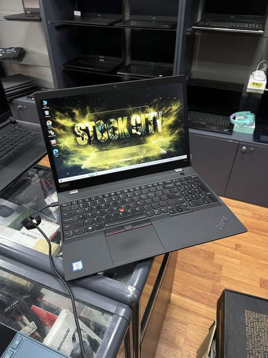 Ноутбук для 3D графики Lenovo  tape-c
