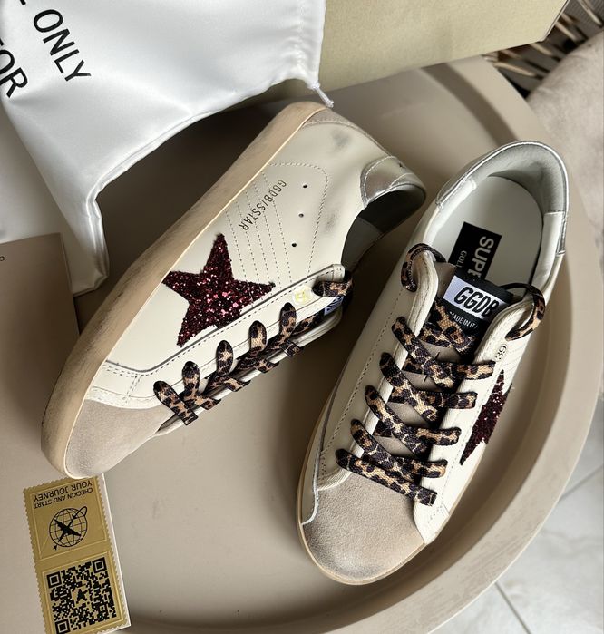 Кеди Golden Goose GGDB у наявності.Натуральна шкіра.