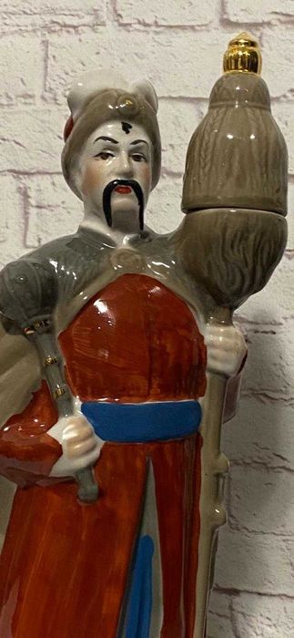 Штоф статуєтка 