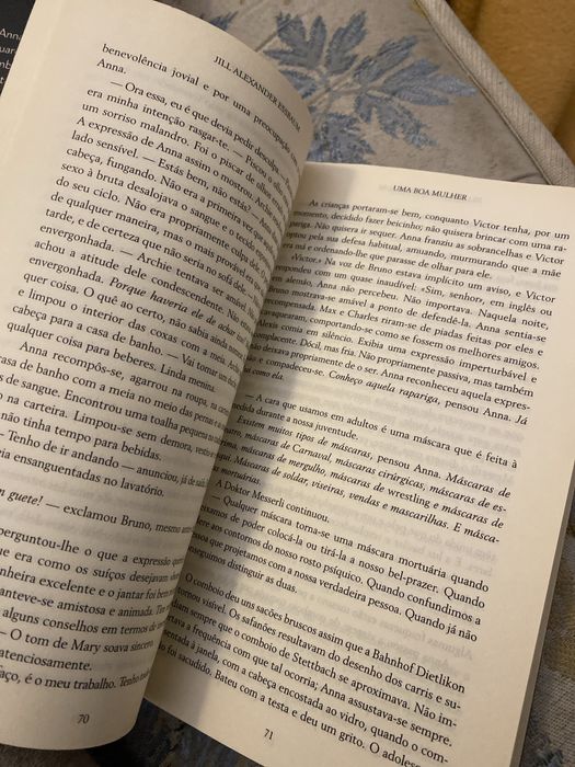 Uma Boa Mulher Jill Alexander Essbaum