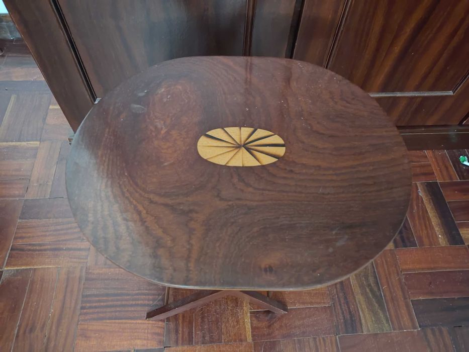 Conjunto de mesas laterais dobráveis clássicas