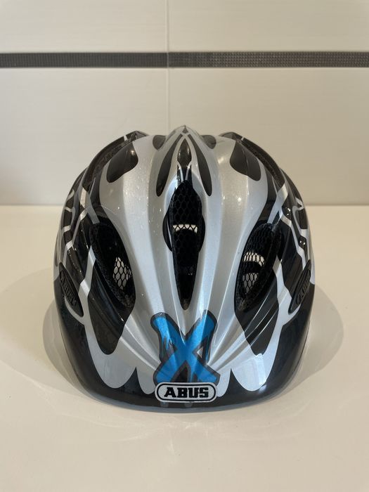 Capacete ABUS 52-57 cm bicicleta / trotinete / patins criança