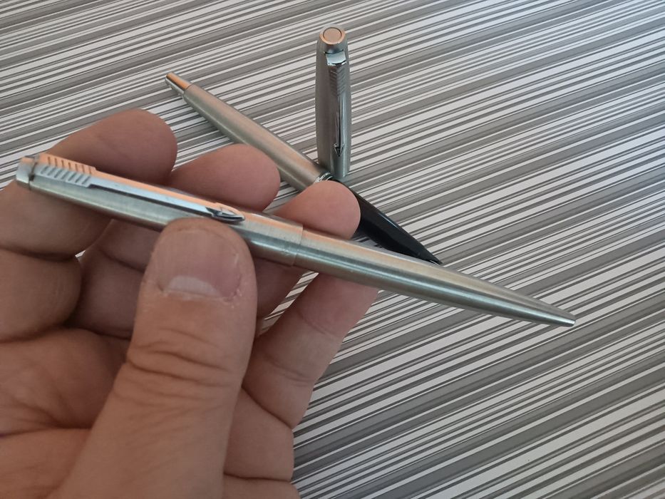 Caneta e esferográfica Parker 45 em inox