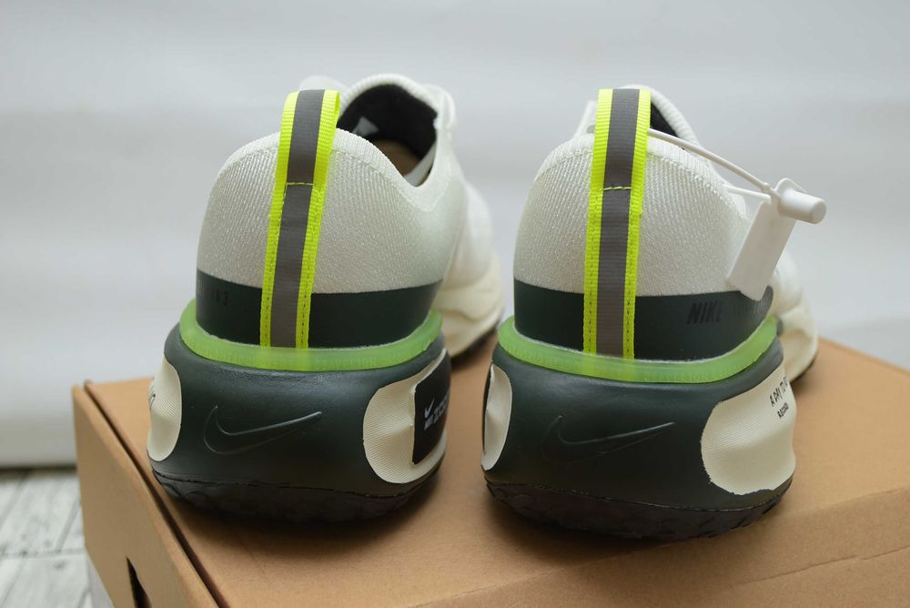 Мужские беговые кроссовки Nike ZoomX Invincible Run Flyknit 3