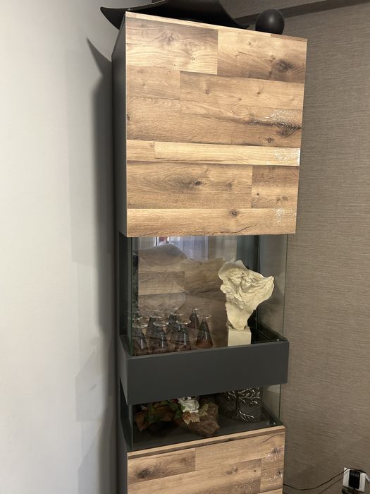 Vendo vitrine cristaleira com led