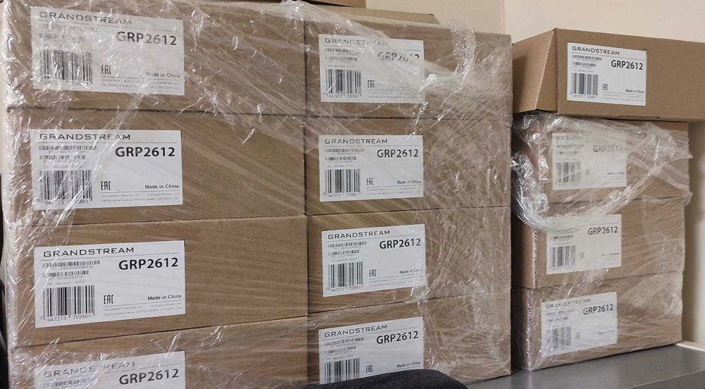IP телефон Grandstream GRP2615 та GRP2612