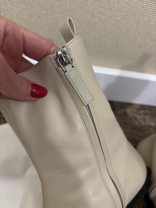 Чоботи черевики ботильони молочні бежеві massimo dutti limited edition