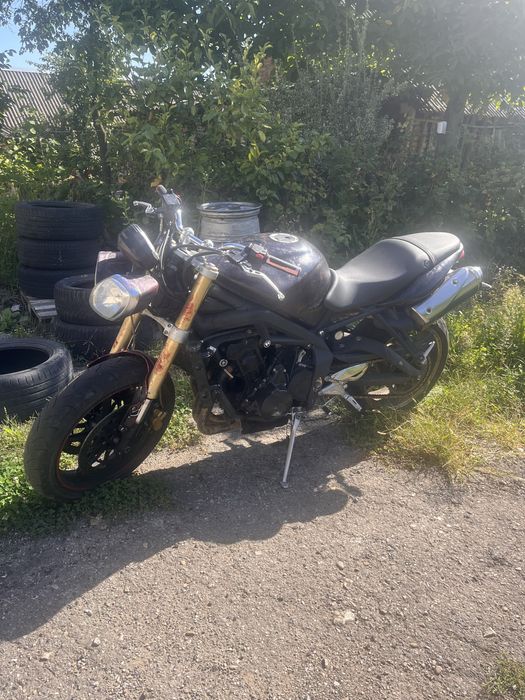 Triumph Street Triple 675