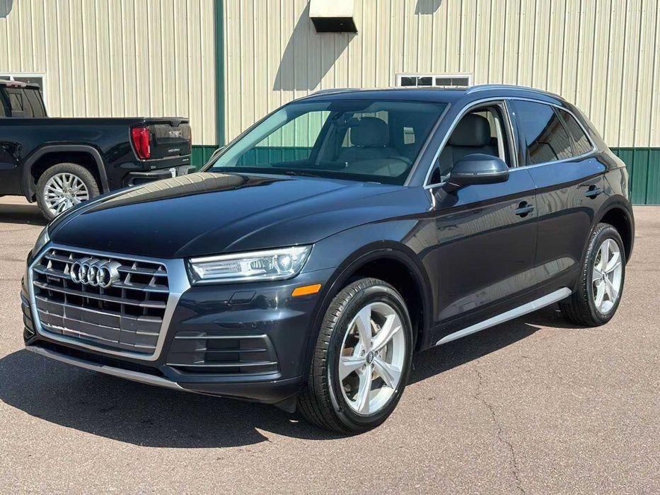 Audi Q5      2018