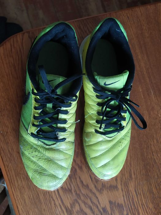 Buty Nike halówki 40,5