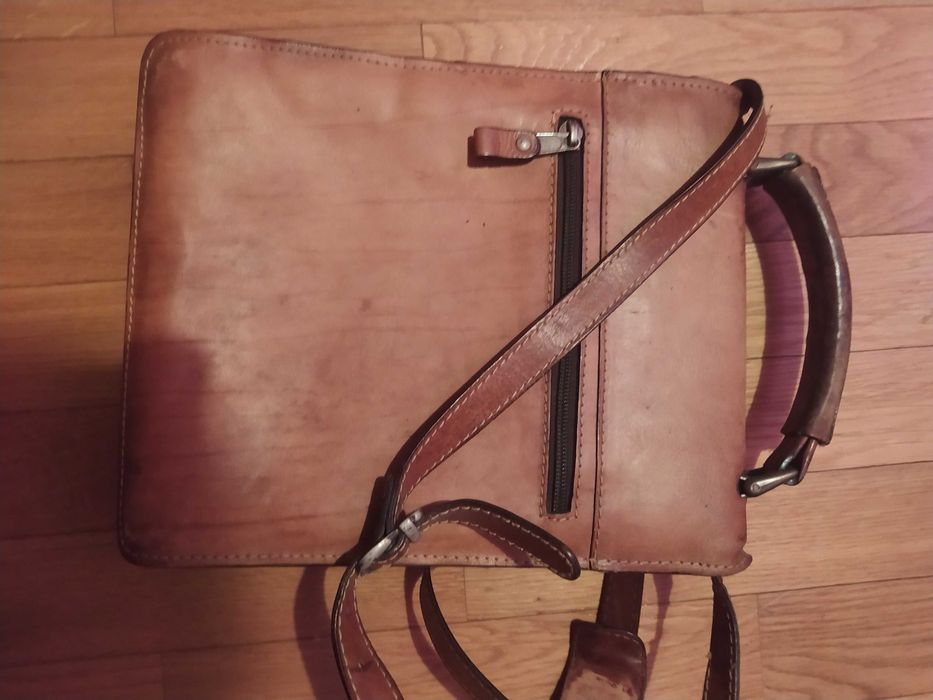 Bolsa tira-colo Bugaty 100% couro (Vintage)