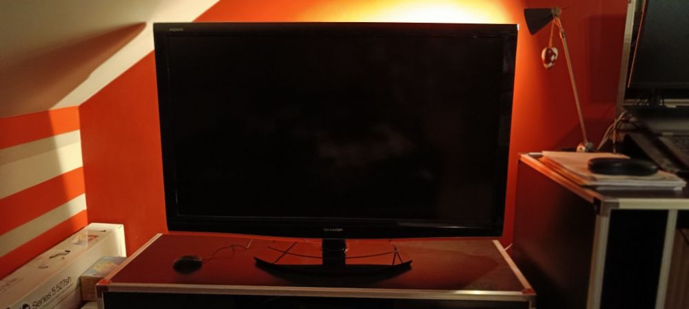 Telewizor SHARP LCD