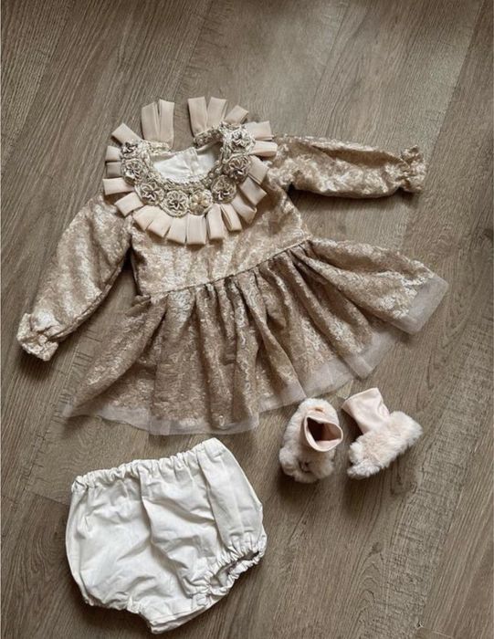 Сукня на немовля