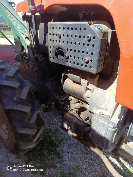 Goldoni de 14 cv com arranque elétrico.