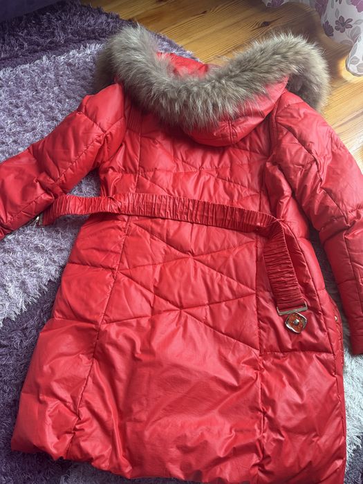 Червона куртка дитяча  з натуральним хутром