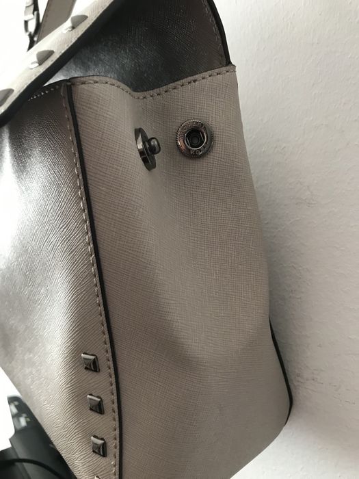 Mala Michael Kors