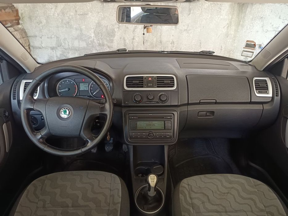 ✅ Skoda Fabia 1.2 HTP 70Cv

➡️ Kms: 276819
➡️ Ano: 2007/11

Viatura em bom estado, com manutenção em dia. Duas chaves.
