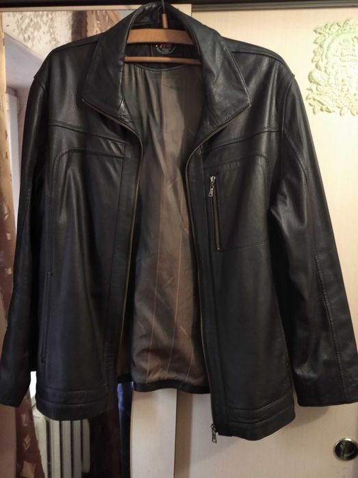 Кожаная куртка  Продам