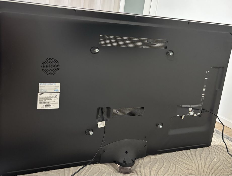 Телевізор Samsung 55 дюймів + ТВ приставка