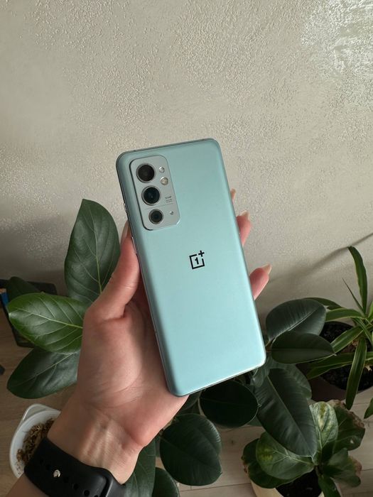 Смартфон One Plus 9RT 8/256 Gb 2Sim