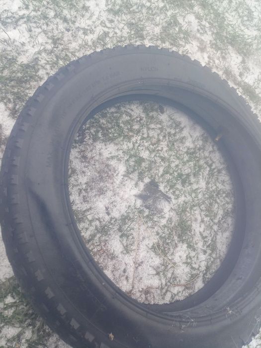 Покришка на електровелосипед 20х4 б/у