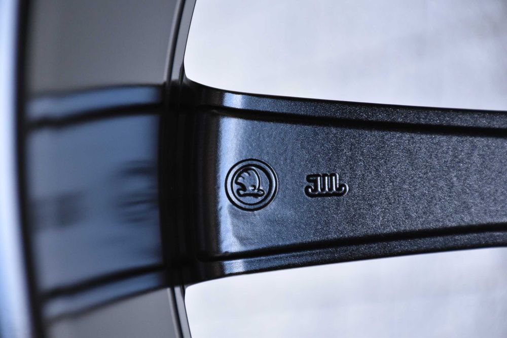 Nowe koła zimowe OEM Audi Q4 Sportback e-tron VW ID.4 ID.5 ID.6 SKODA ELROQ ENYAQ PEAQ CUPRA Tavascan 19" Pirelli
