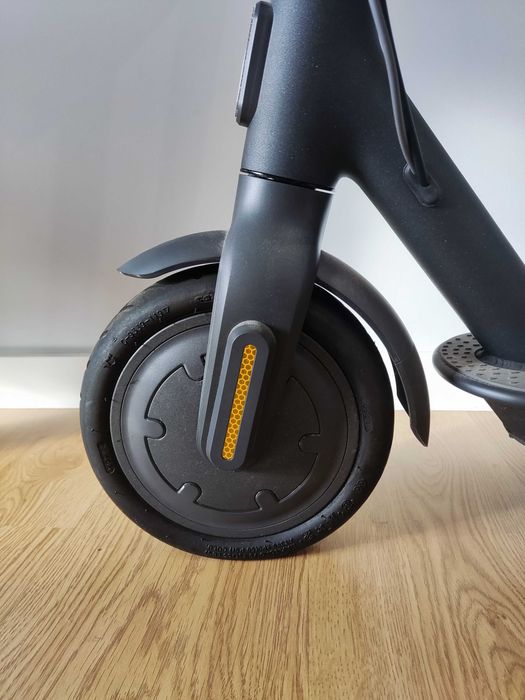 Trotinete Xiaomi MI Electric Scooter Essential