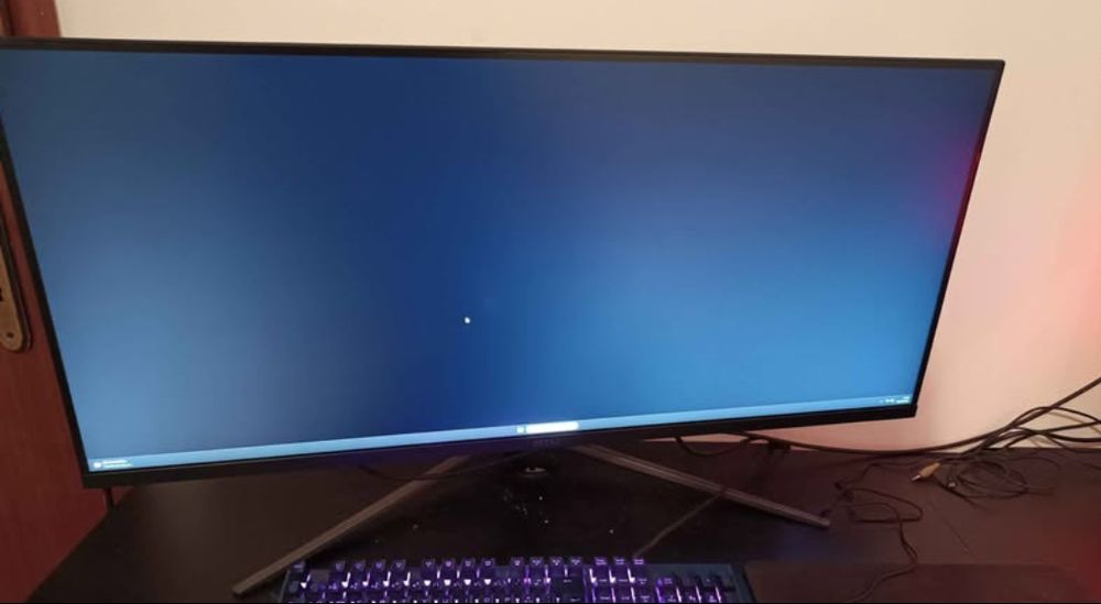 MSI MAG 401QR (40” UWQHD, 155Hz, IPS