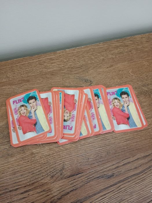 Karty do gry z serialu Violetta