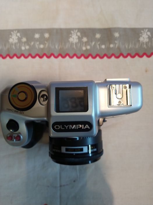 Máquina fotográfica analógica.64751075491714124