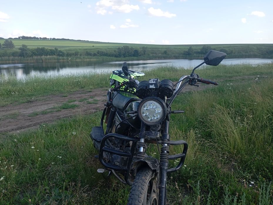Мустанг фіт 1 125 кубів
