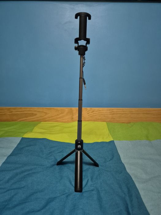 Tripé/Selfie Stick Huawei para Smartphone