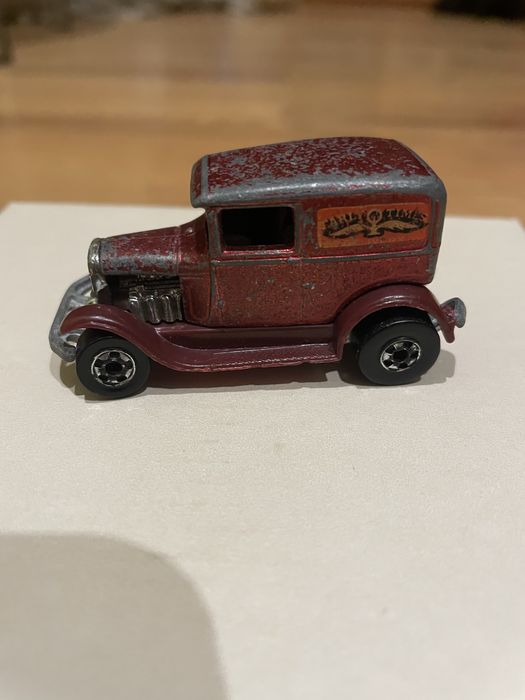 Колекційна машинка Hot Wheels 1977 року