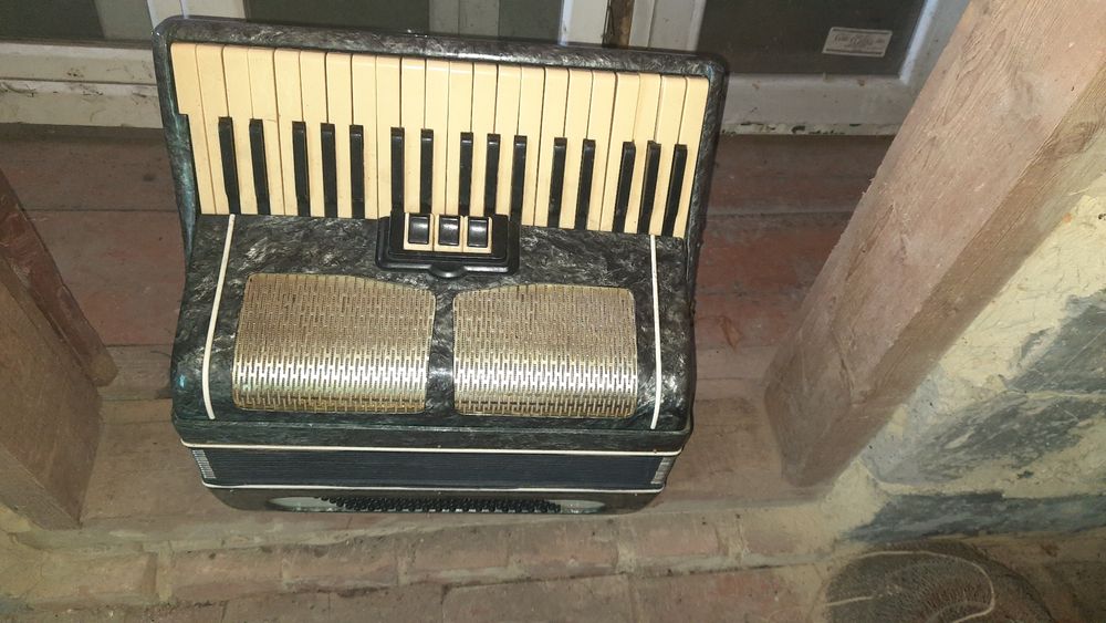 Продам аккардион