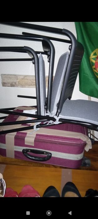 Mesa e 3 cadeiras