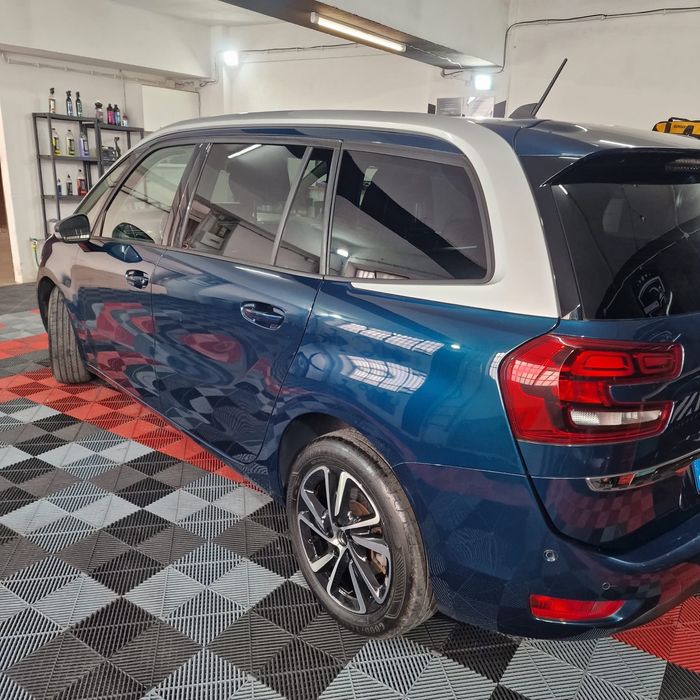 Citroën C4 Grand Spacetourer Nacional - Histórico Completo - 7 Lug