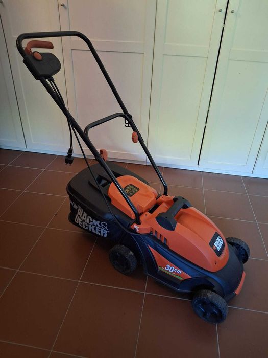 Corta-Relva Black&Decker
