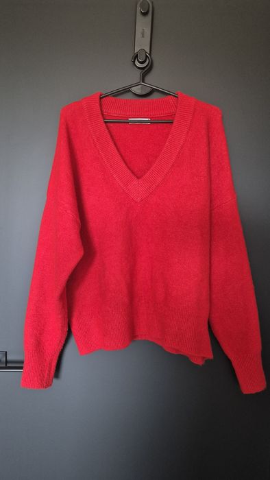Ciepły czerwony sweter Reserved M dekolt V