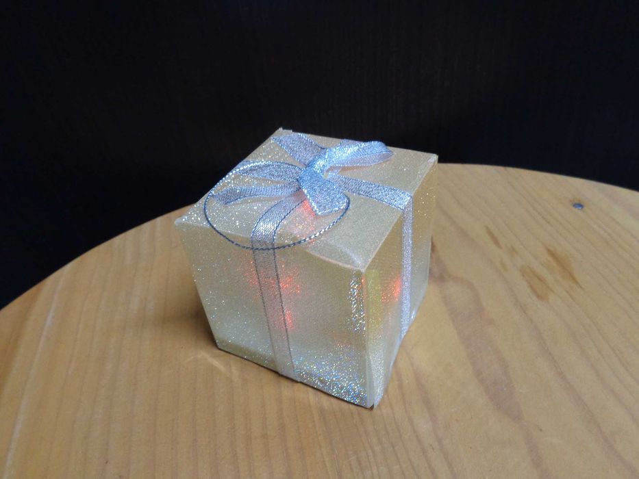 Caixa presente com luz