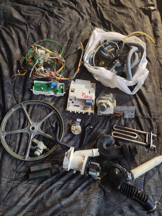 Стіральная машинка по запчастям