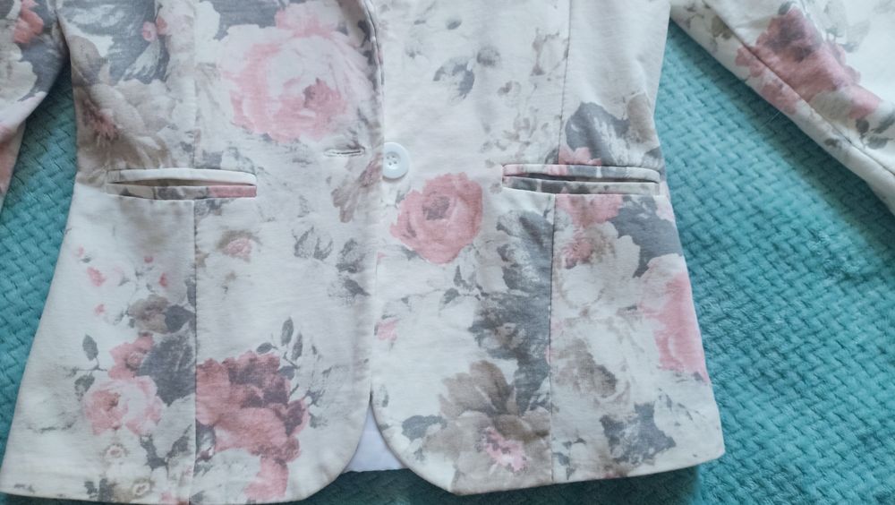 Żakiet w kwiaty rozm. S