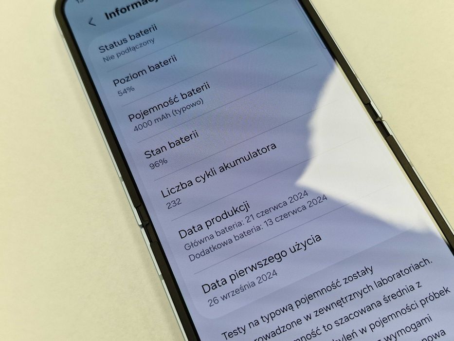 Samsung Galaxy Z Flip6 12GB/ 256GB/ Blue/ Grade A- + ładowarka