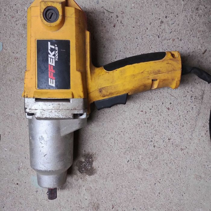 Klucz elektryczny 230V 1/2"