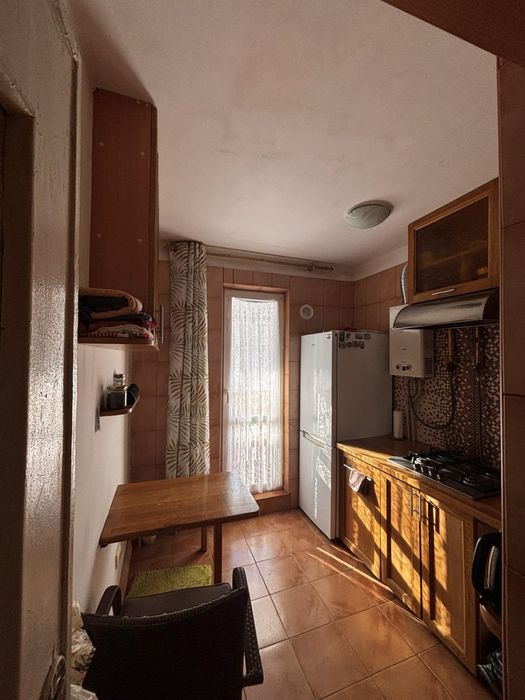 Продається чотирьох кімнатна квартира