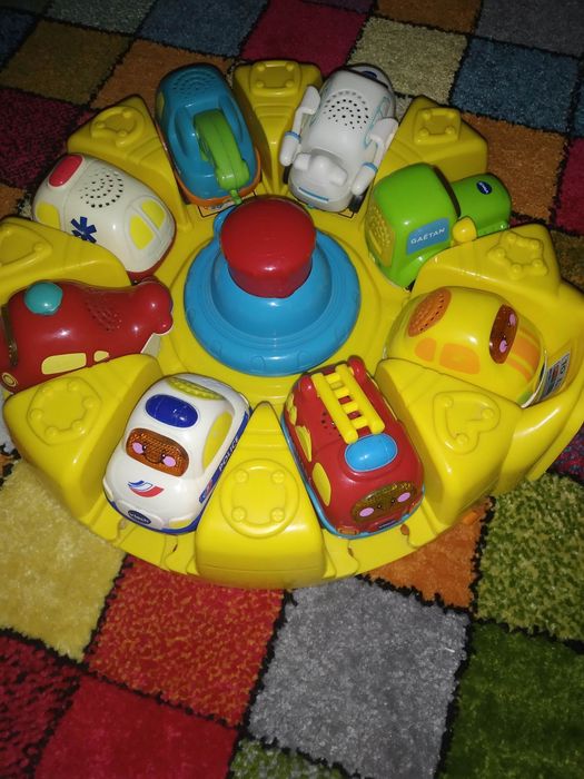 Кейс для хранения машин и Автовоз с машинкой Vtech go! go! smart
