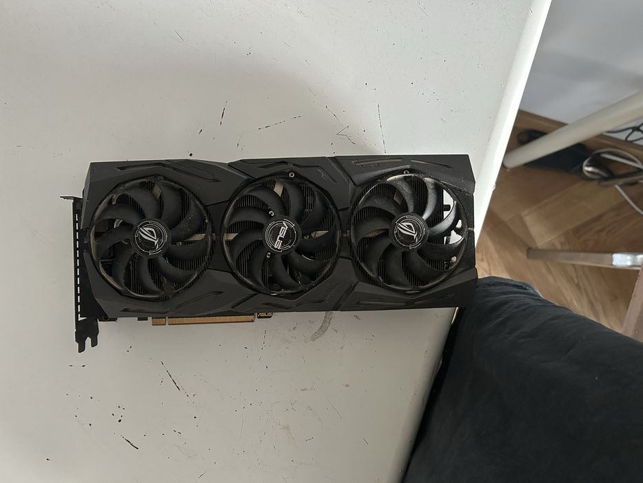 Rx 5700 xt strix